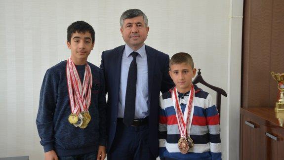 Minikler Türkiye Taekwondo Birincisinden VURAL´a Ziyaret...
