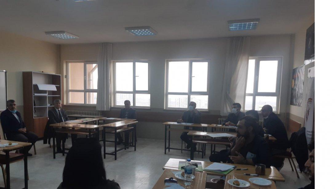 Kampüs Okullarındaki Psikolojik Danışman/Rehber öğretmen ve idarecilere çalıştay yapıldı..